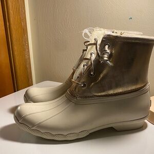 Sperry Cream and Gold Winter Boots